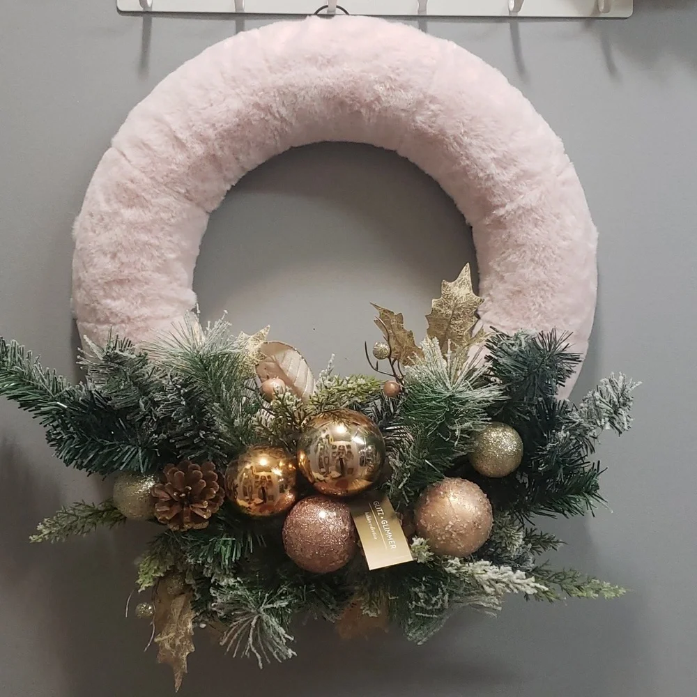 Glitz & Glimmer NWT Pink Plush Wreath with Rose Gold Bulbs, Flocked